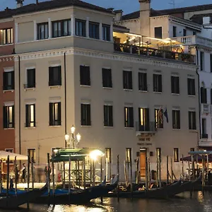 **** Hotel H10 Palazzo Canova Italie